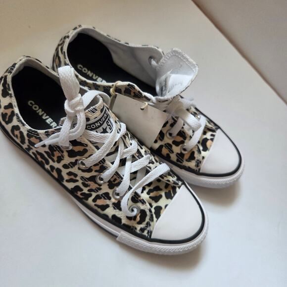 Converse Leopard Sneakers Size 6 - Picture 3 of 11
